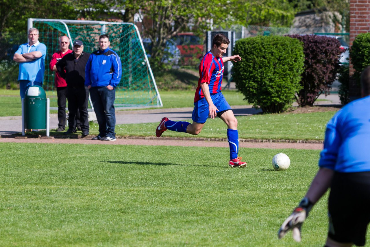 Bild 201 - Herren FSG BraWie 08 - TSV Ntzen : Ergebnis: 1:2